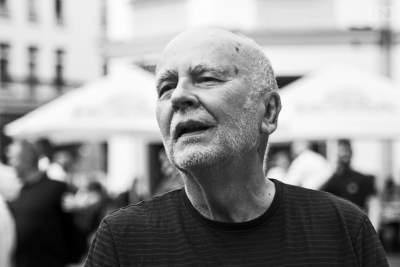 Kraków żegna Adama Zagajewskiego. Nie przynoście kwiatów...