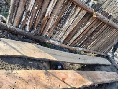 Naprawili drewnianą przeprawę, warto odwiedzić Park Rzeczny Drwinka