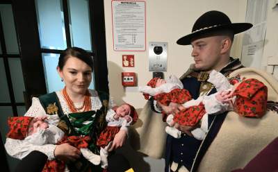 Góralskie czworaczki: dwie dziewczynki opuszczają Szpital Uniwersytecki