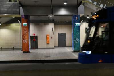 Nowy wygląd podziemnego przystanku tramwajowego przy Politechnice. Co oznaczają te grafiki?