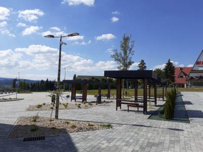 Nowy parking przy nowej zakopiance bez baru i stacji paliw. Chętnych brak