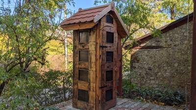 Artystyczna wygódka hitem wyjątkowego muzeum. Z dodatkiem dla... mężczyzn