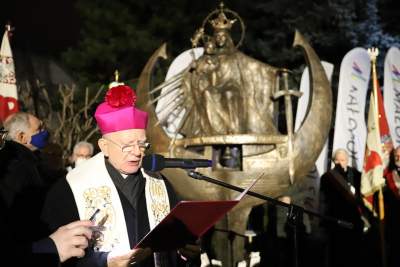 Abp Jędraszewski o świątecznych plakatach: to nowa forma ateizacji