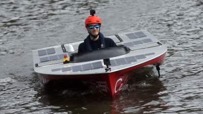 R.O.B.U.R i Celka zwodowane, te łódki napędza słońce