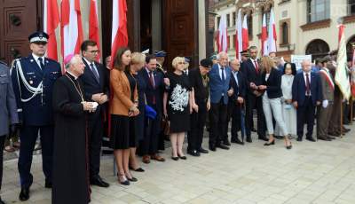 Kurator Nowak: w czasach pogubionych kobiet ważny jest silny mężczyzna...