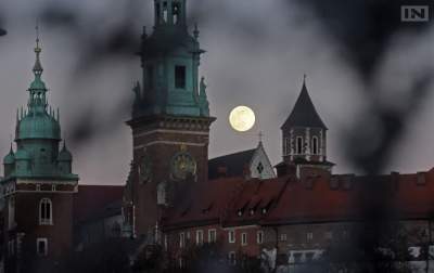 Jak Kraków działa po zmroku? To ma pomóc urzędnikom