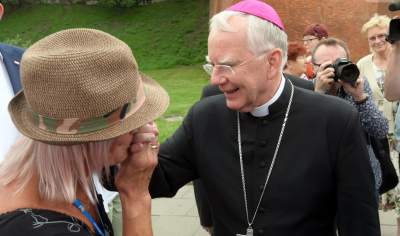 Abp Jędraszewski złożył rezygnację, jaką decyzję podejmie teraz papież?