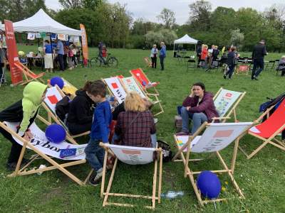 Miasteczko Europejskie w parku Jordana: piknik i mądra debata „zamiast straszenia robakami”