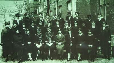 Była jedną z pierwszych krakowskich policjantek, chcą upamiętnić tę postać