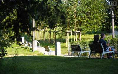 Park Reduta ma być bardziej dostępny, zbudują kładkę nad potokiem