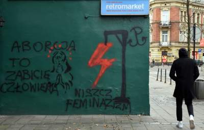 "Wojna trwa"... na Zwierzynieckiej. Kraków w obiektywie Lasyka