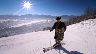 Zimowa Małopolska bez tajemnic! Magazyn „Ślizg” podpowie, jakich atrakcji nie wolno przegapić