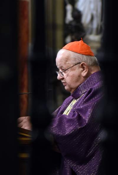 Prokuratura znów interesuje się kard. Dziwiszem. Na wniosek Komisji ds. Pedofilii