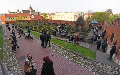 Na Wawelu otwarto Smoczy Ogród. W 50. rocznicę powstania słynnego pomnika