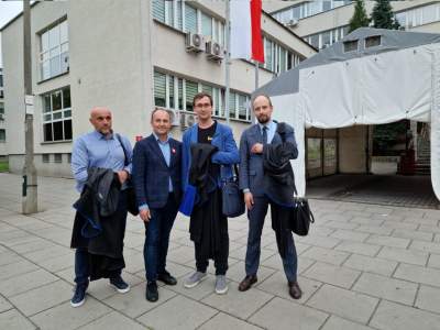 Wojewoda Kmita przegrywa w sądzie. Poseł PO Marek Sowa: mamy prawo krytykować rząd PiS