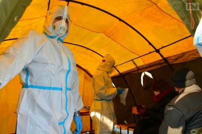 Są wyniki testowania nauczycieli. W regionie ani jednego zgonu z powodu COVID