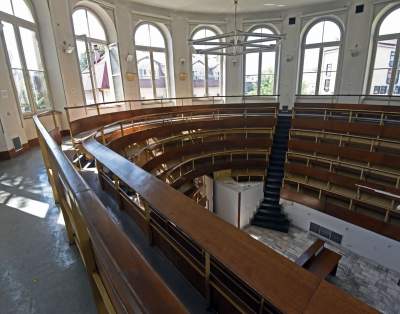 Największy opuszczony szpital w Krakowie. Tak to teraz wygląda