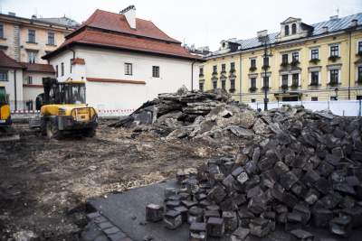 Remont placu wstrzymano, znaleziono ludzkie szczątki