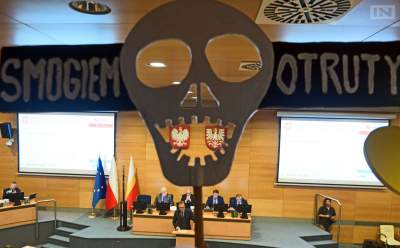 Sejmik „narusza zbiorowe potrzeby krakowian”? Miasto idzie do sądu w sprawie kopciuchów