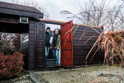 W ogródku postawili obserwatorium astronomiczne i mają sukcesy