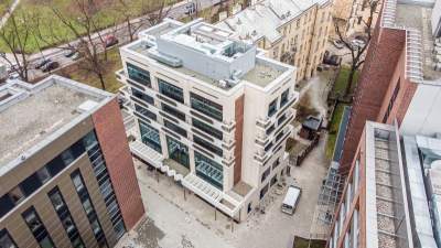 Kampus przy al. Mickiewicza gotowy, po kontrowersyjnym budynku nie ma śladu