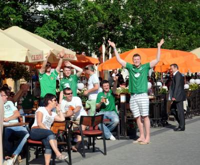 Jakie są skutki nocnej prohibicji w Krakowie? "Wzrosła liczba turystów"