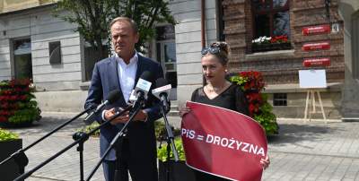 Donald Tusk w Myślenicach: "chcecie ścigać tych, którzy twierdzą, że PiS=drożyzna, jestem do dyspozycji"