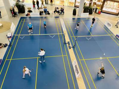 Badminton pod dachem Serenady. Super zabawa!