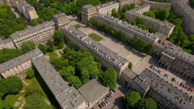 Metoda "na wnuczka" wciąż działa! Dwie mieszkanki Nowej Huty straciły ponad 200 tys. zł