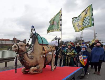 "Multikulti" w orszakach Trzech Króli w Krakowie, tradycyjnie...