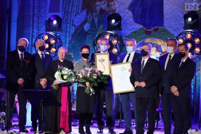 Nagroda dla szpitala za bohaterstwo w czasach pandemii. Wciąż dużo ludzi umiera...