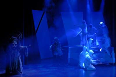 Znakomite "Dzikie Łabędzie" z "Groteski"