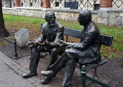 M. Jantos: dwa pomniki na kadencję i wystarczy