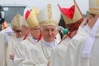 Biskup z Krakowa molestował nastolatkę, wstrząsający reportaż