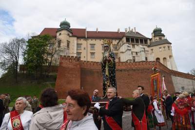 W niedzielę procesja na Skałkę, miasto uruchomi komunikację zastępczą