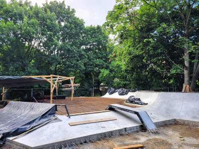 W tym miejscu był brzydki parking, powstanie super miejsce dla młodych ludzi