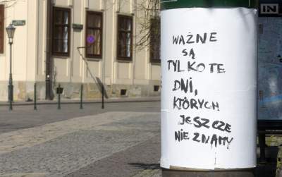 Koniec z grzywnami za spacer po parku, rząd znosi kontrowersyjne zakazy