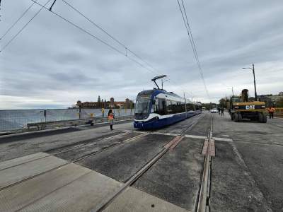 Tramwaje wróciły na Most Grunwaldzki. Remont trwa dalej