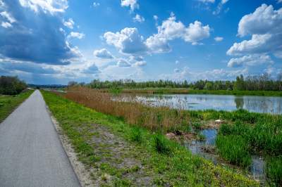 Malownicza ścieżka rowerowa wzdłuż Kanału Łączańskiego już gotowa