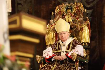 Metropolita krakowski: "W Polsce trwa zmasowany atak na Jana Pawła II"