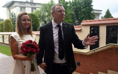 Ślub Kurskiego w Łagiewnikach oburzył część katolików