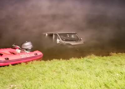 Pijany kierowca nie opanował auta i wpadł do zbiornika wodnego. Zginęła kobieta