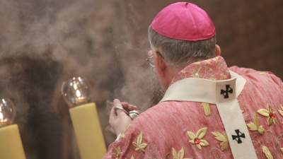 K. Piasecki: Polacy bywają ufni. Podobno nawet ksiądz dał się oszukać „na wnuczka”