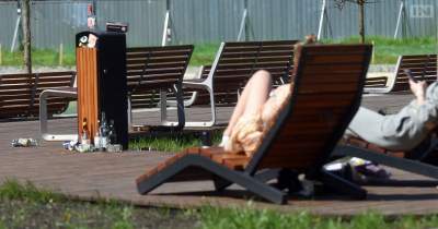 Kraków ma z tym coraz większy problem. Zniszczone elewacje, ławki, kosze, toalety