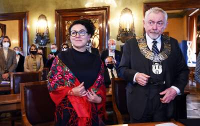 Olga Tokarczuk dziękuje Krakowowi za tytuł i za... las Prawiek