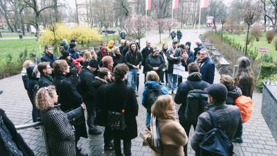 Protest wobec autorytarnych praktyk na Uniwersytecie Komisji Edukacji Narodowej