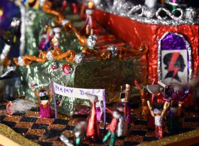 Krakowskie szopki z błyskawicą Strajku Kobiet. Osiem gwiazd i "Mamy dość"