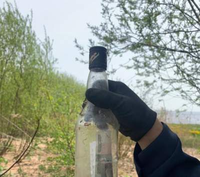 Studentki AGH wrzuciły do morza butelkę. Wróciła do nich po 10 latach