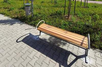 Nowe ławki na krakowskich przystankach. Podobają się?