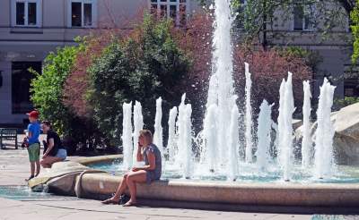 Po raz pierwszy od początku pandemii: miasto uruchamia fontanny